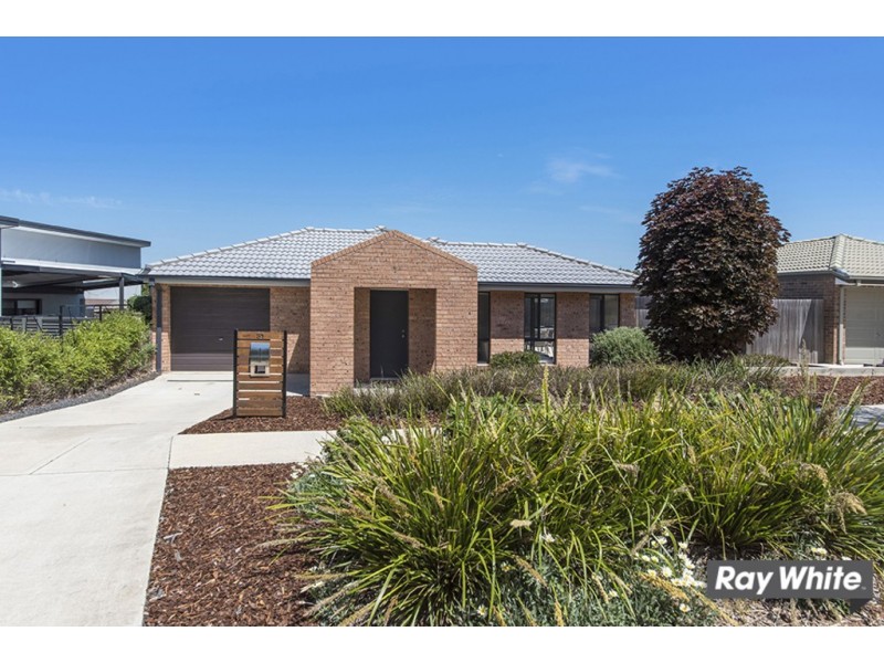 31 Victor Chang Street, Macgregor ACT 2615