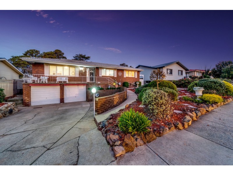5 Springvale Drive, Weetangera ACT 2614