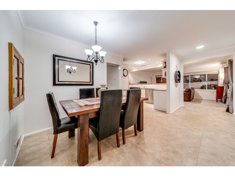 5 Springvale Drive, Weetangera ACT 2614