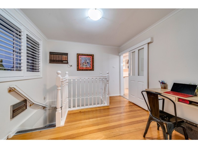 5 Springvale Drive, Weetangera ACT 2614