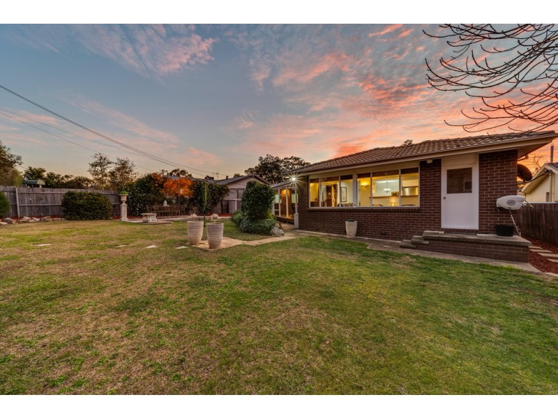 5 Springvale Drive, Weetangera ACT 2614