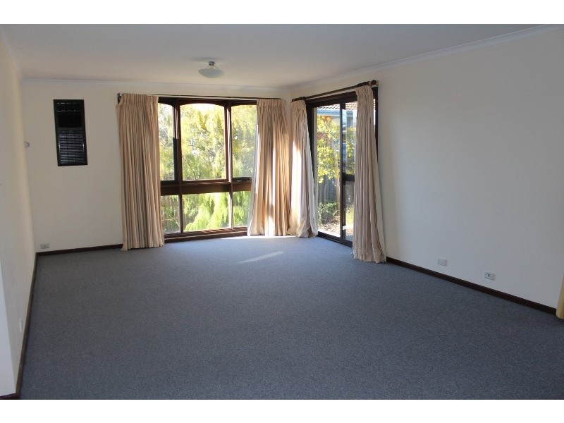 1/18 Ambalindium Street, Hawker ACT 2614