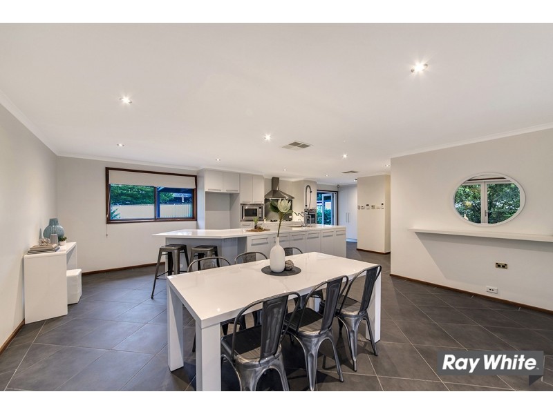 28 Kinleyside Crescent, Weetangera ACT 2614