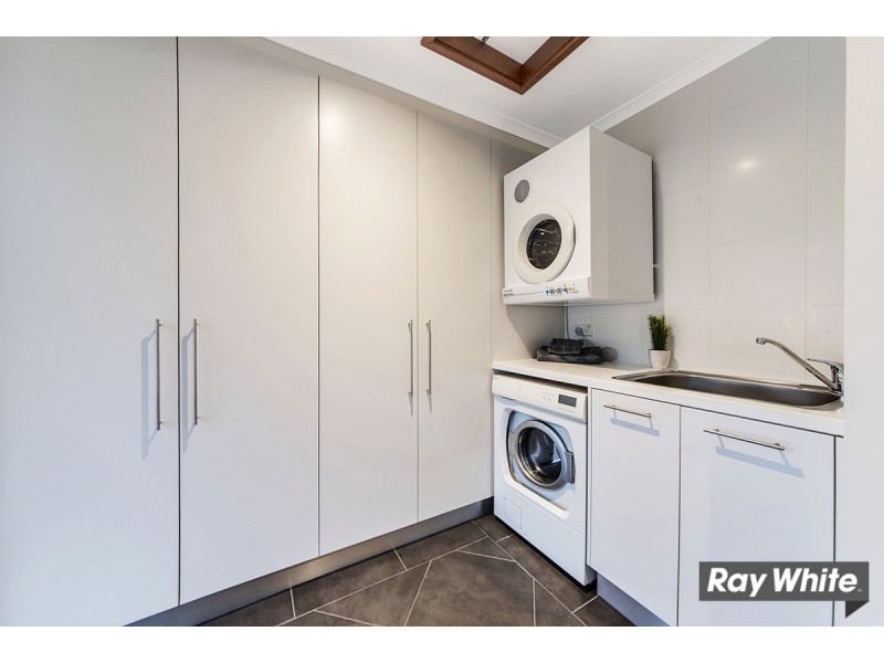 28 Kinleyside Crescent, Weetangera ACT 2614