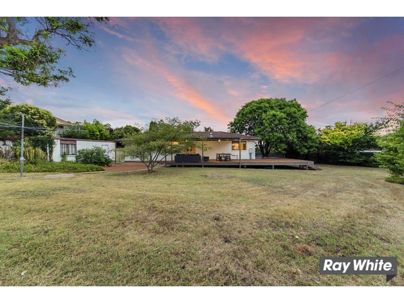 28 Kinleyside Crescent, Weetangera ACT 2614