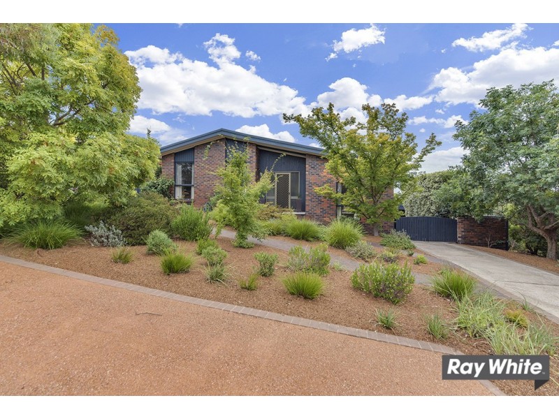 6 Gidja Place, Giralang ACT 2617