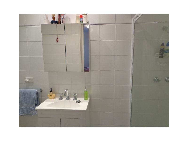 11 Gibbes Place, Weetangera ACT 2614