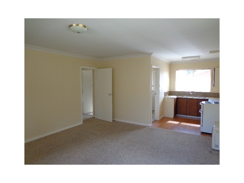 21A Mackellar Crescent, Cook ACT 2614