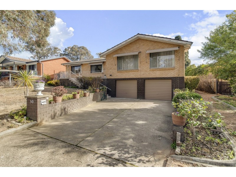 30 Abernethy Street, Weetangera ACT 2614