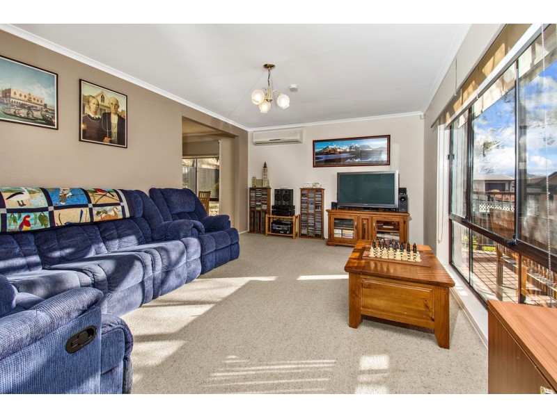 11 Wolfingham Place, Isabella Plains ACT 2905
