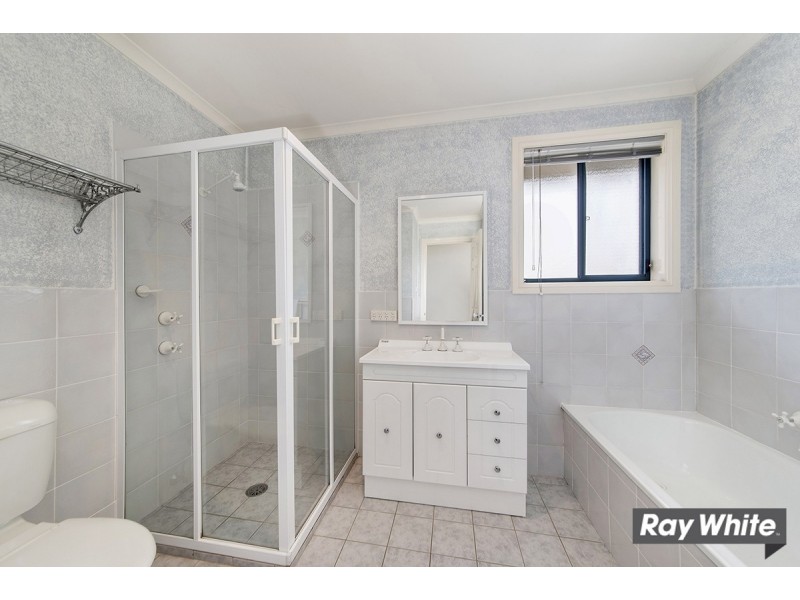 8/4 Dines Place, Bruce ACT 2617