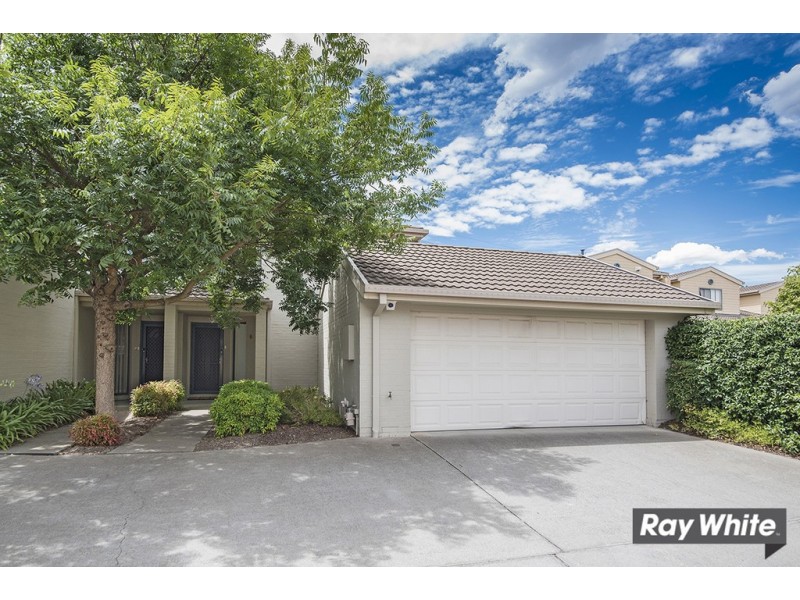 8/4 Dines Place, Bruce ACT 2617