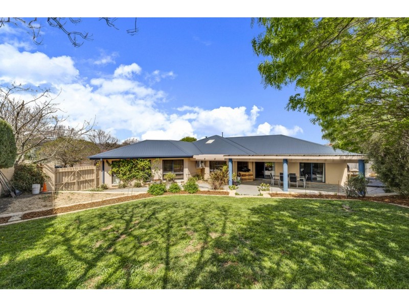 2 Larpent Street, Amaroo ACT 2914