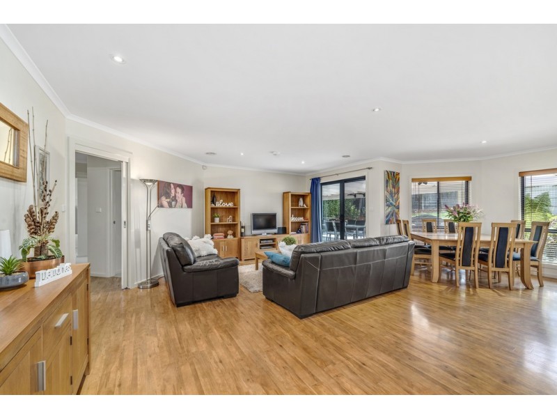 2 Larpent Street, Amaroo ACT 2914