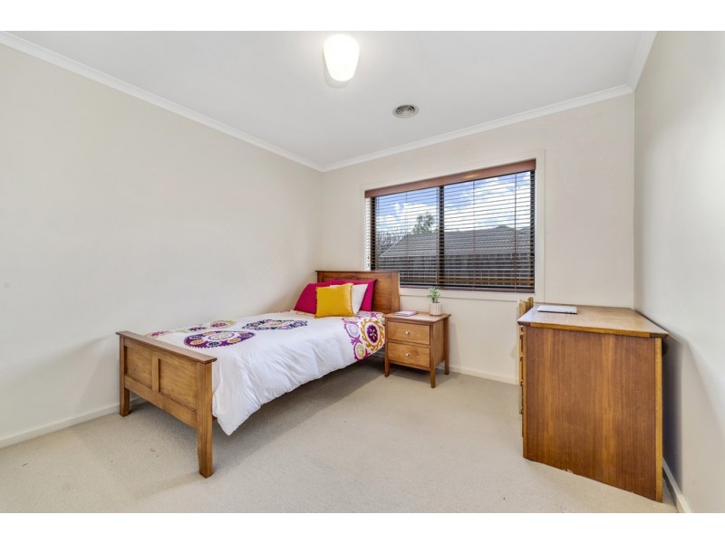 2 Larpent Street, Amaroo ACT 2914