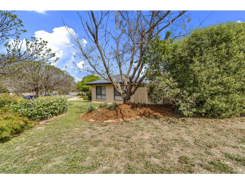 2 Larpent Street, Amaroo ACT 2914