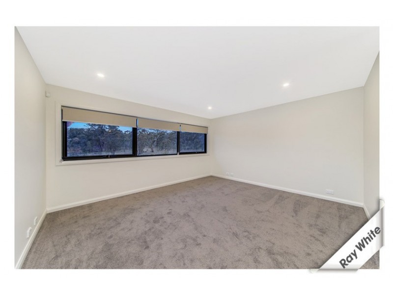 42 Lanaba Crescent, Crace ACT 2911