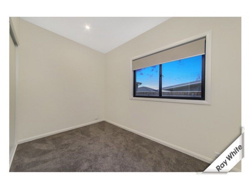 42 Lanaba Crescent, Crace ACT 2911