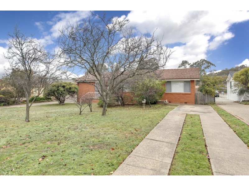 1 and 2 / 3 Webb Place, Weetangera ACT 2614