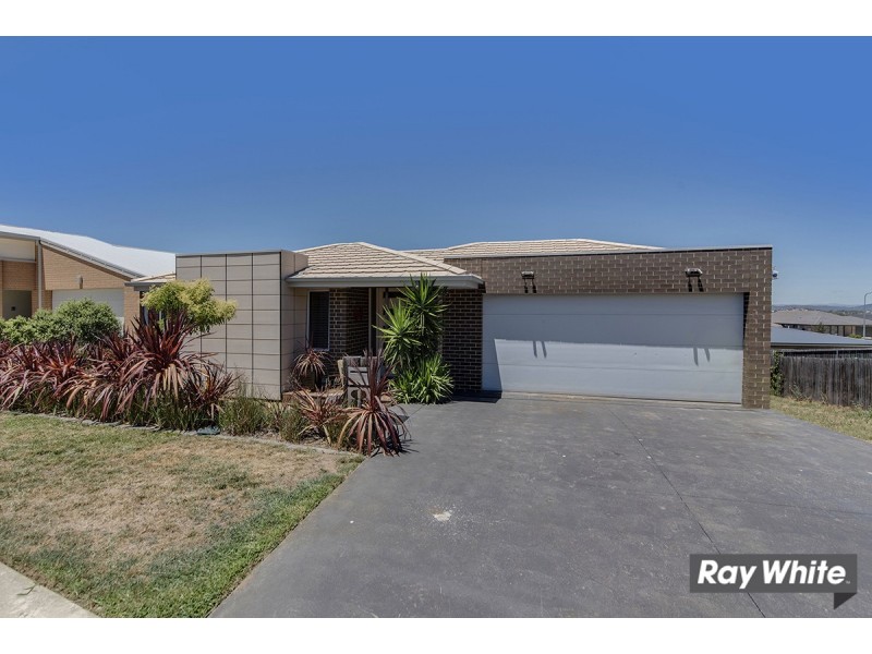 8 Winchester Street, Casey ACT 2913