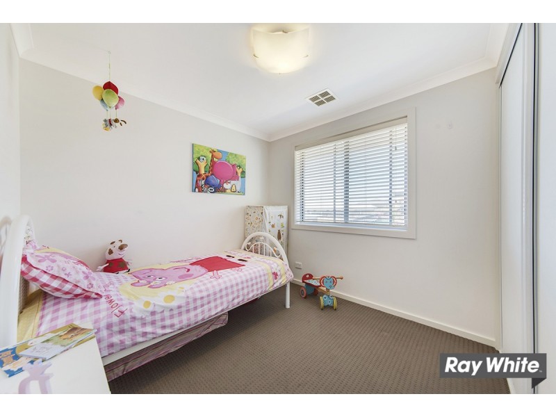 8 Winchester Street, Casey ACT 2913