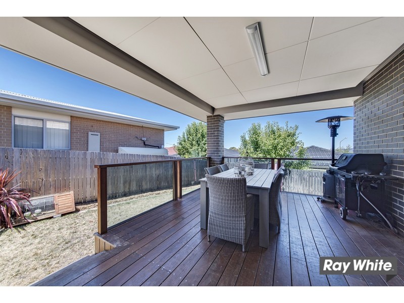 8 Winchester Street, Casey ACT 2913
