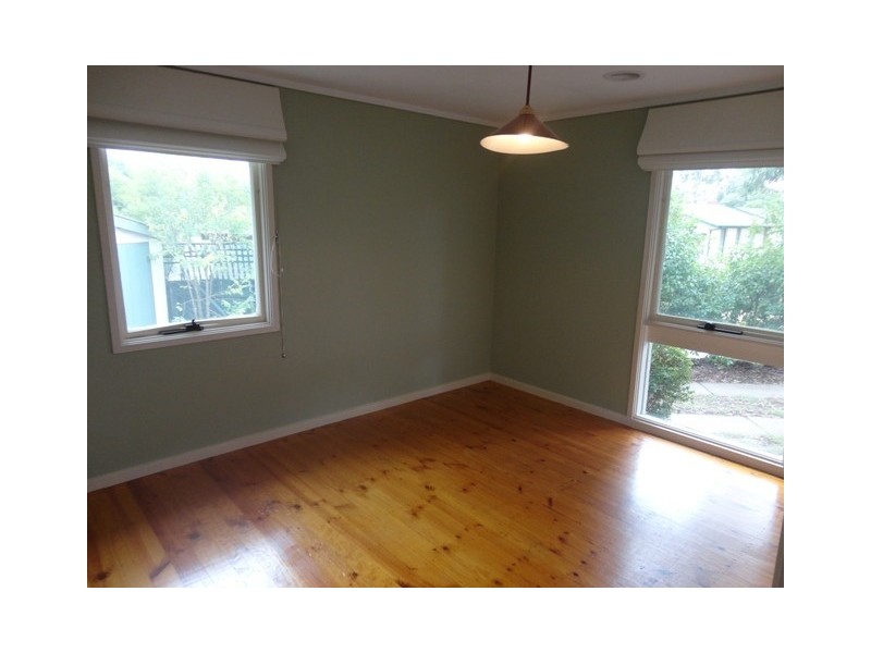 6 Shand Place, Latham ACT 2615
