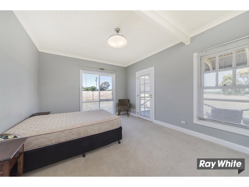 2/214 Gooromon Ponds Road, Hall NSW 2618