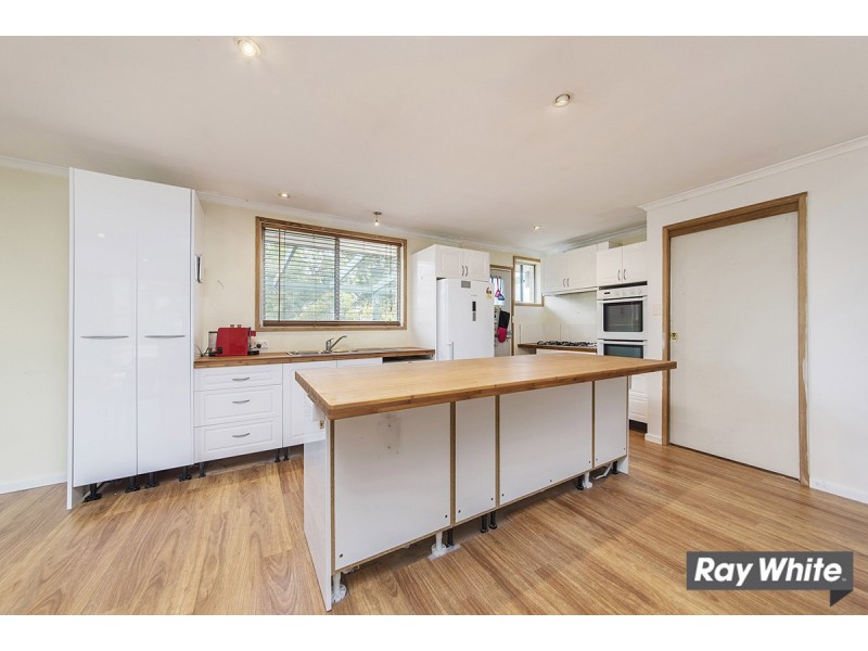 9 Gundulu Place, Giralang ACT 2617