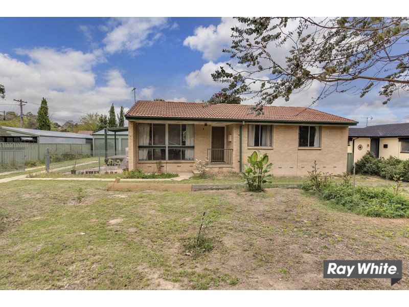 9 Gundulu Place, Giralang ACT 2617