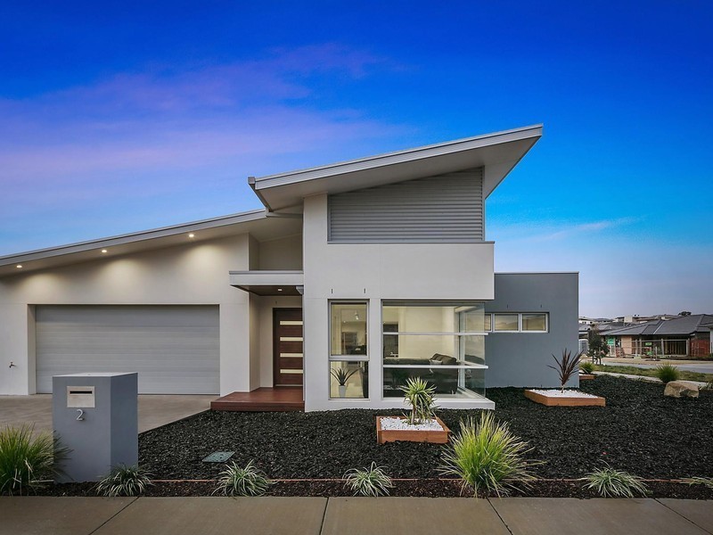 2 Maranunga Crescent, Crace ACT 2911