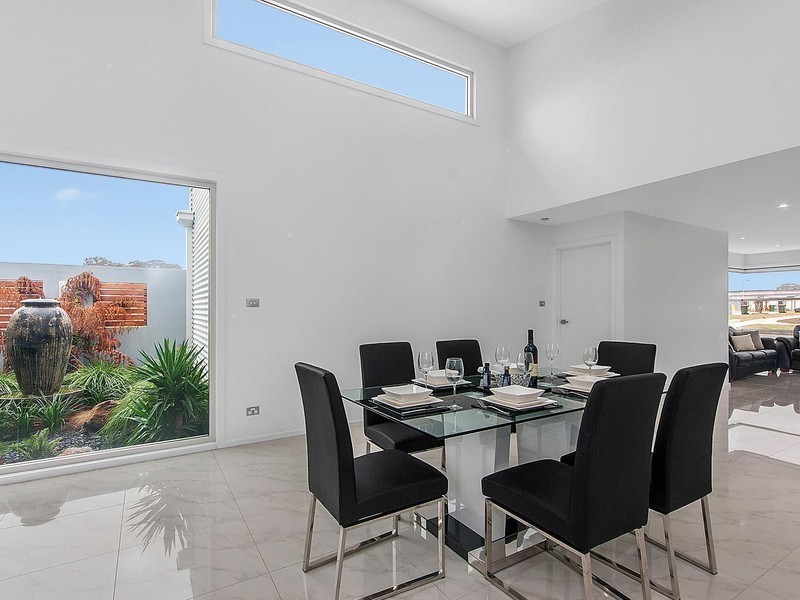 2 Maranunga Crescent, Crace ACT 2911