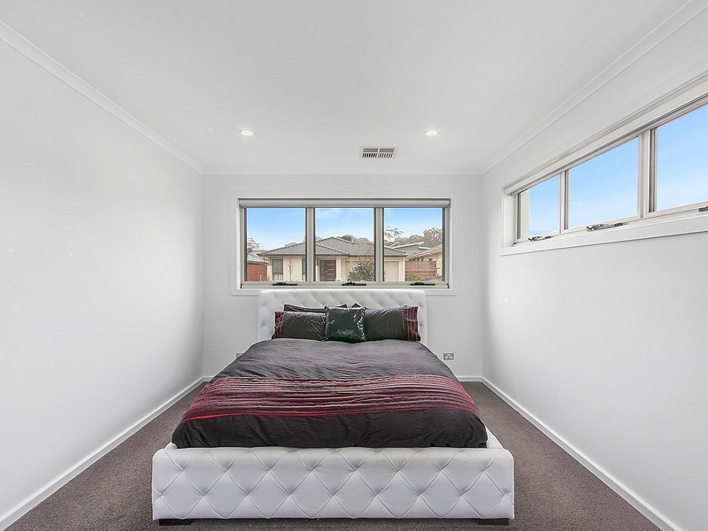 2 Maranunga Crescent, Crace ACT 2911