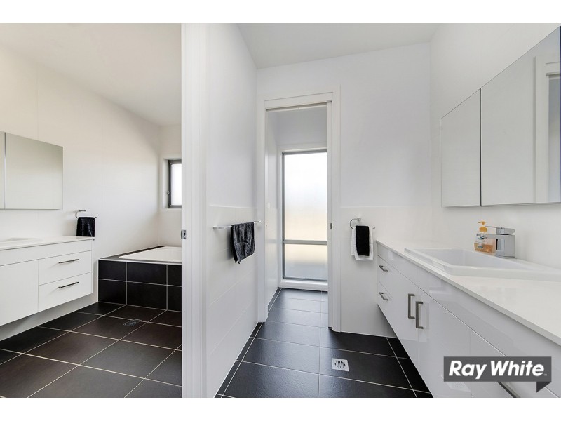 28 Mundays Lane, Springrange NSW 2618