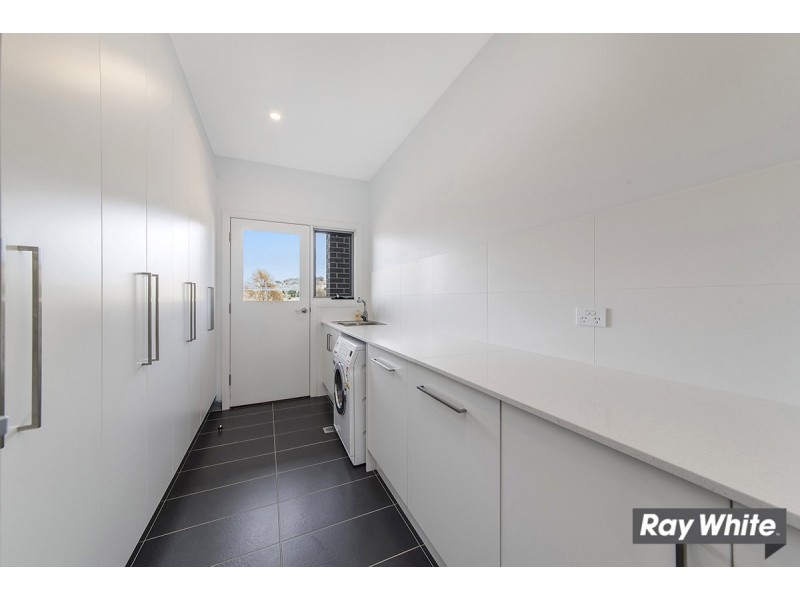 28 Mundays Lane, Springrange NSW 2618