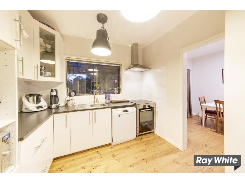 13 Mcquade Close, Charnwood ACT 2615