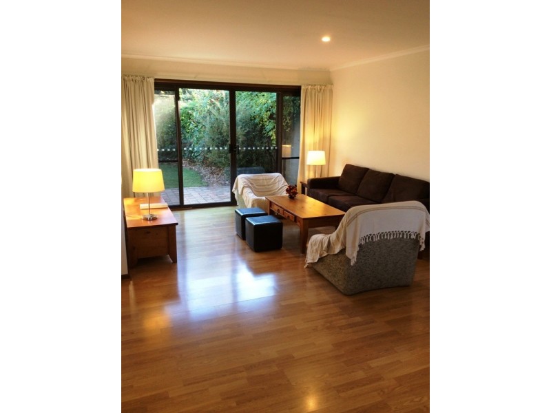 96 Bourne Street, Cook ACT 2614