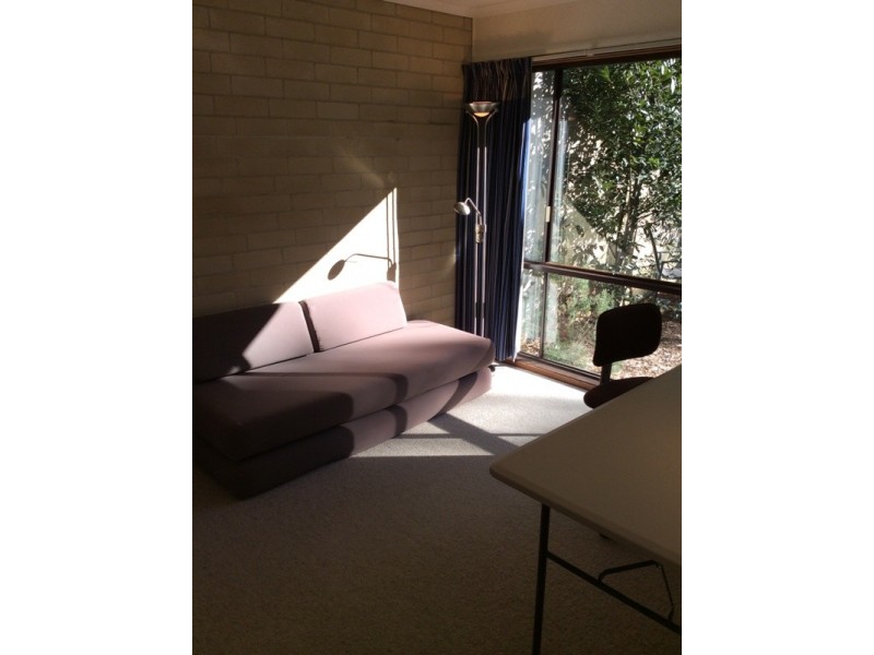 96 Bourne Street, Cook ACT 2614