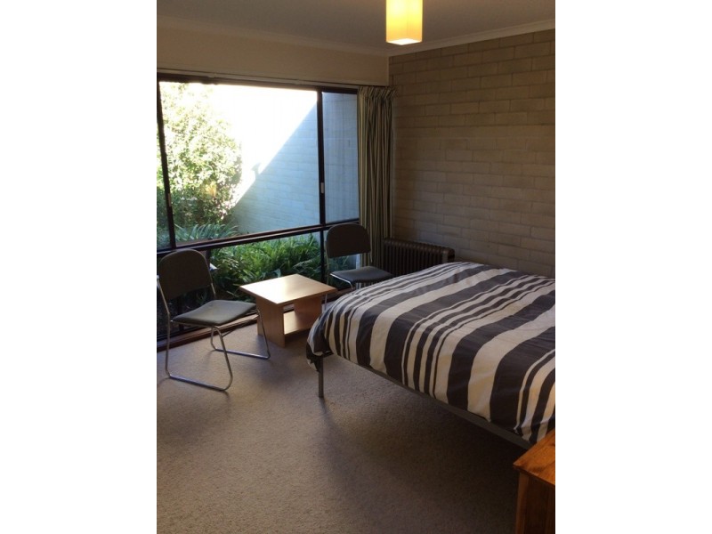 96 Bourne Street, Cook ACT 2614