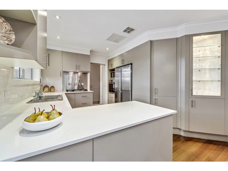 9 Frankland Street, Holder ACT 2611
