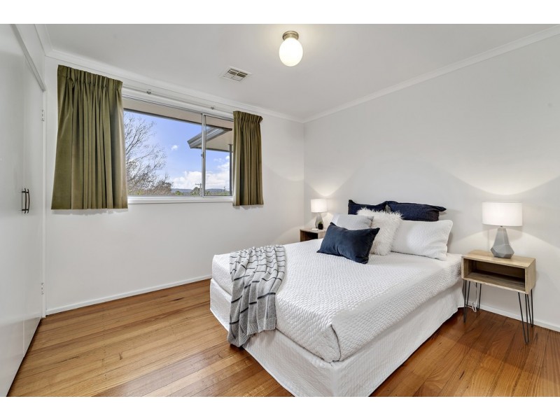 9 Frankland Street, Holder ACT 2611