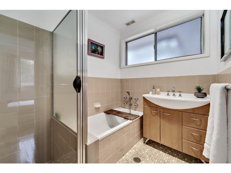 9 Frankland Street, Holder ACT 2611