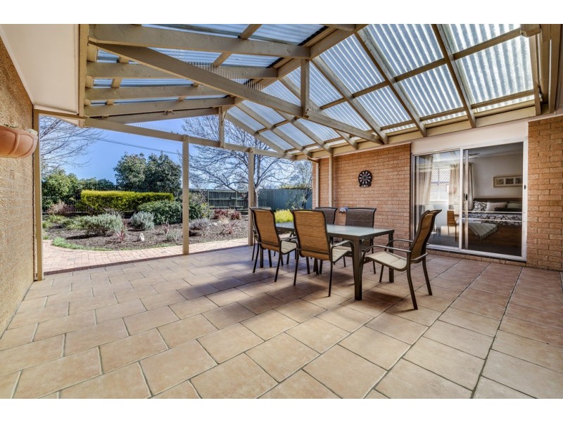 9 Frankland Street, Holder ACT 2611