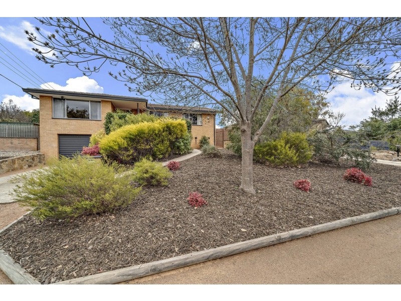 9 Frankland Street, Holder ACT 2611