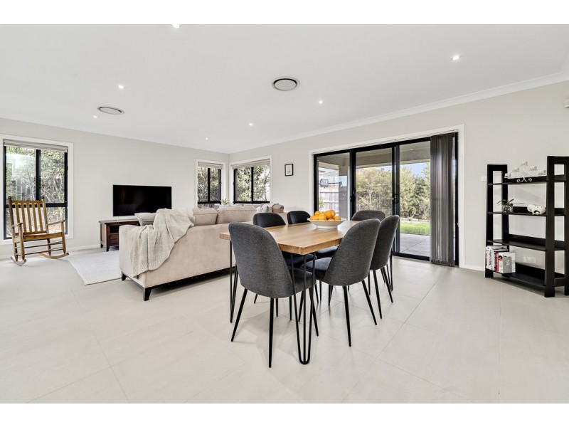 58 Patrick White Circuit, Franklin ACT 2913