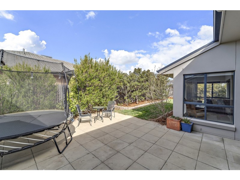 58 Patrick White Circuit, Franklin ACT 2913