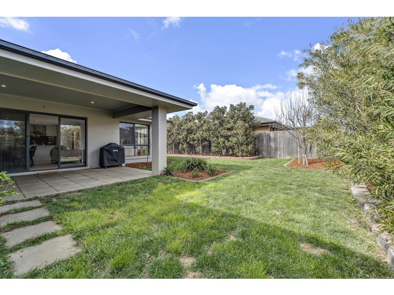 58 Patrick White Circuit, Franklin ACT 2913