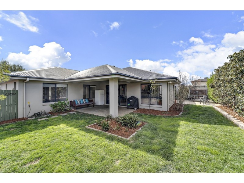 58 Patrick White Circuit, Franklin ACT 2913
