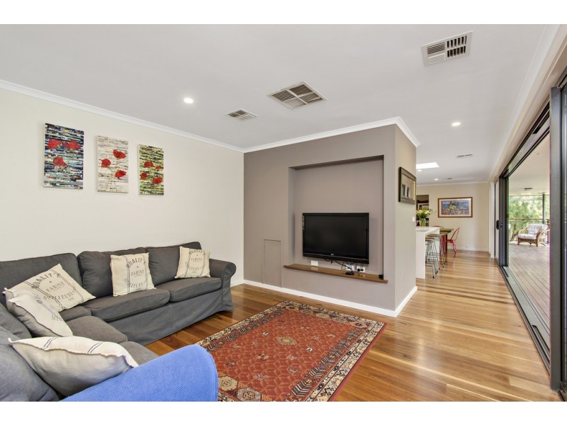 113 Springvale Drive, Weetangera ACT 2614