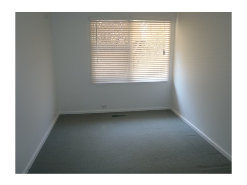 36 Kitchener Street, Hughes ACT 2605